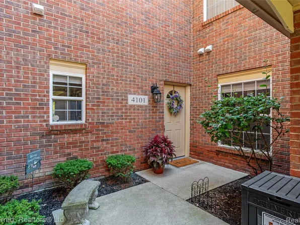 4101 Cornerstone Dr, Canton, MI 48188