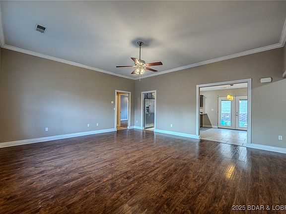 5th image of 125 Sycamore Dr