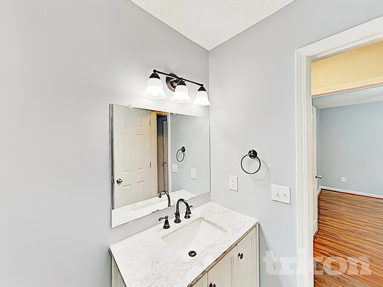430 Forest Grove Cir — Photo 28