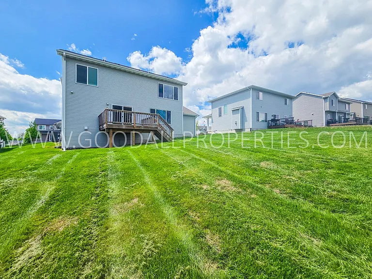 1306 Green Hills Dr — Photo 36