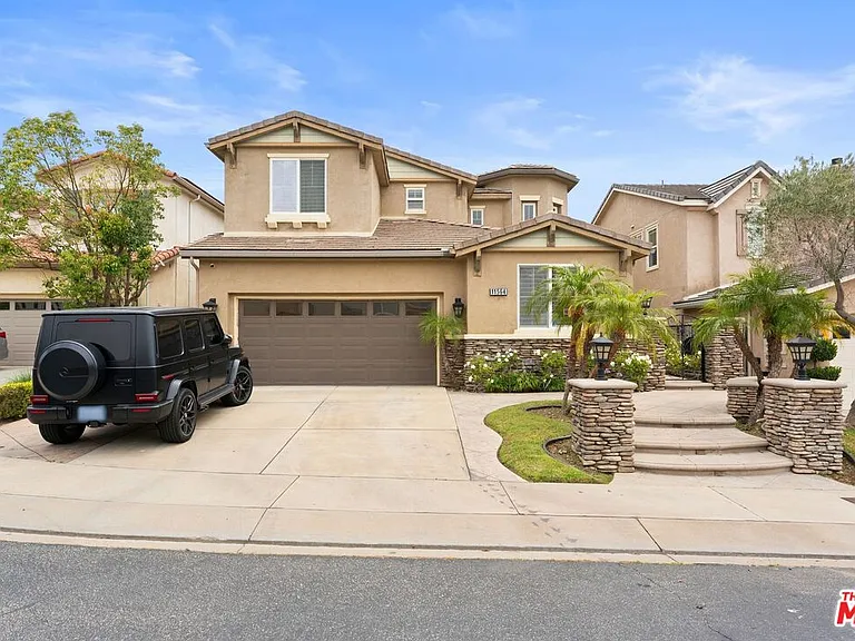 11564 Apulia Ct — Photo 2