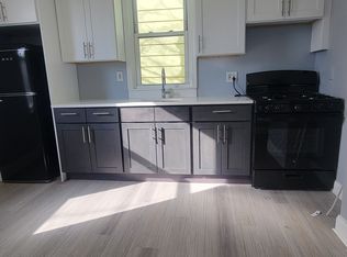 221 Wilkinson Ave #2F, Jersey City, NJ 07305