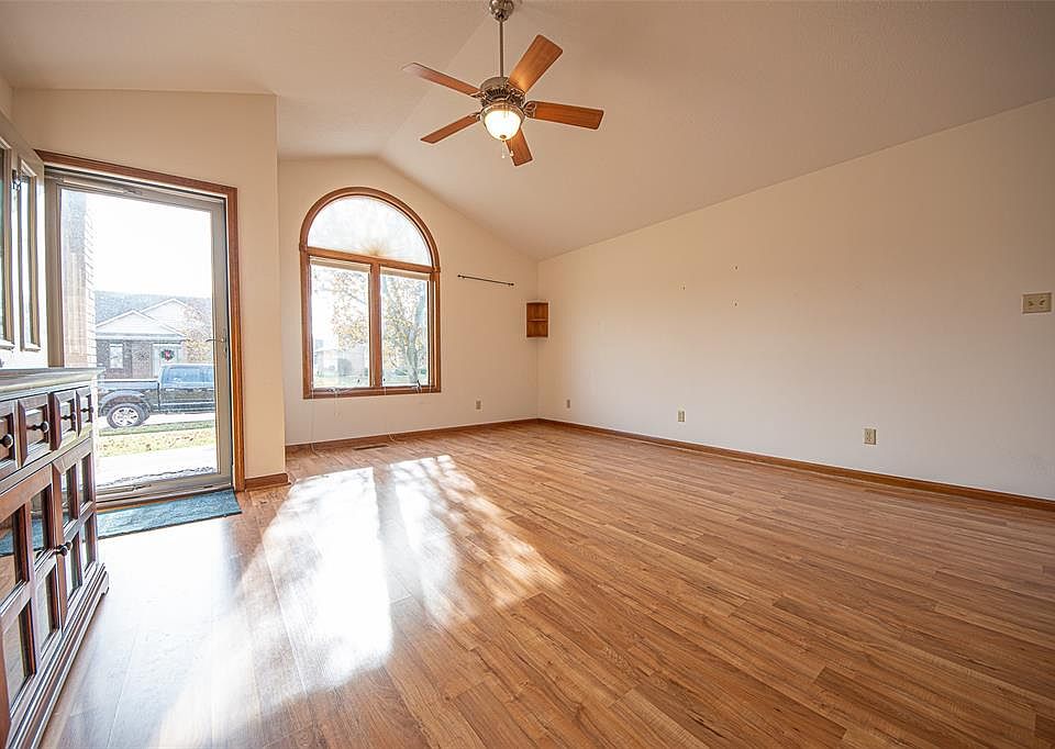 5182 E Harvard Ct, Columbus, IN 47203 Zillow