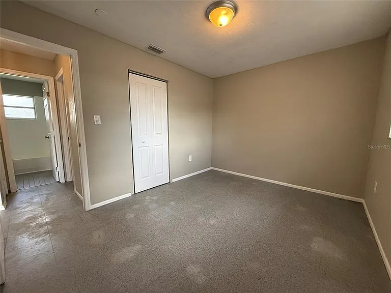 114 Court St SW — Photo 4