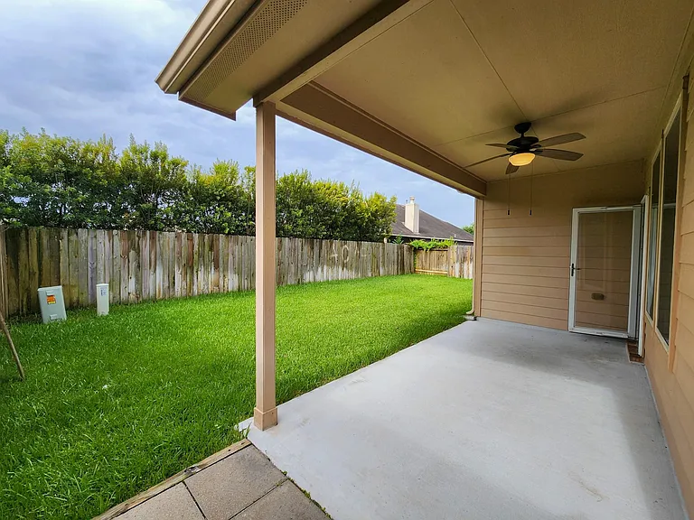 4515 Greenleaf Dr — Photo 31