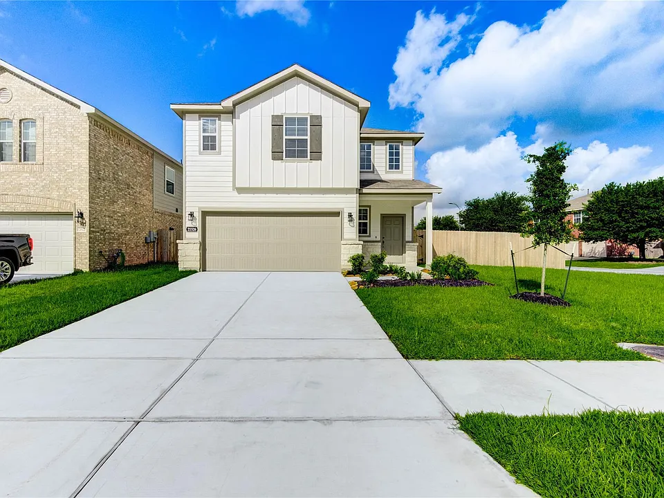 21526 George Wayne Way