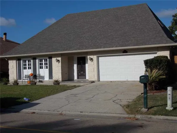 320 Eden Isles Dr, Slidell, LA 70458