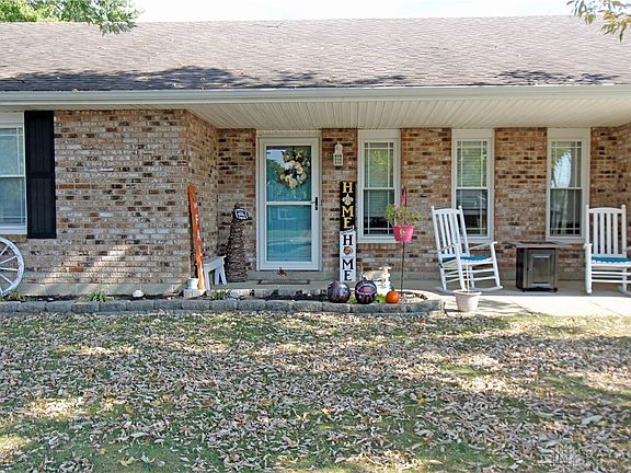 2nd image of 805 Candlewood Blvd