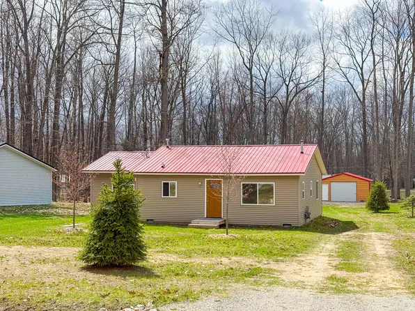 408 Kirkshire Ave, Roscommon, MI 48653