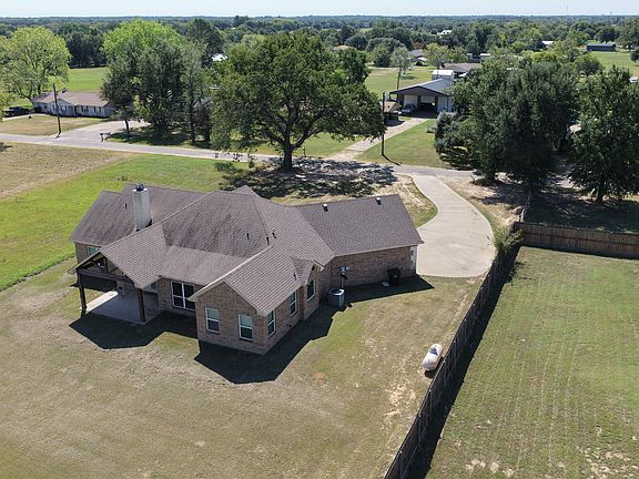 4th image of 207 Northline Rd