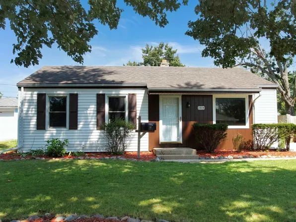 2924 N Renwood Ave, Peoria, IL 61604