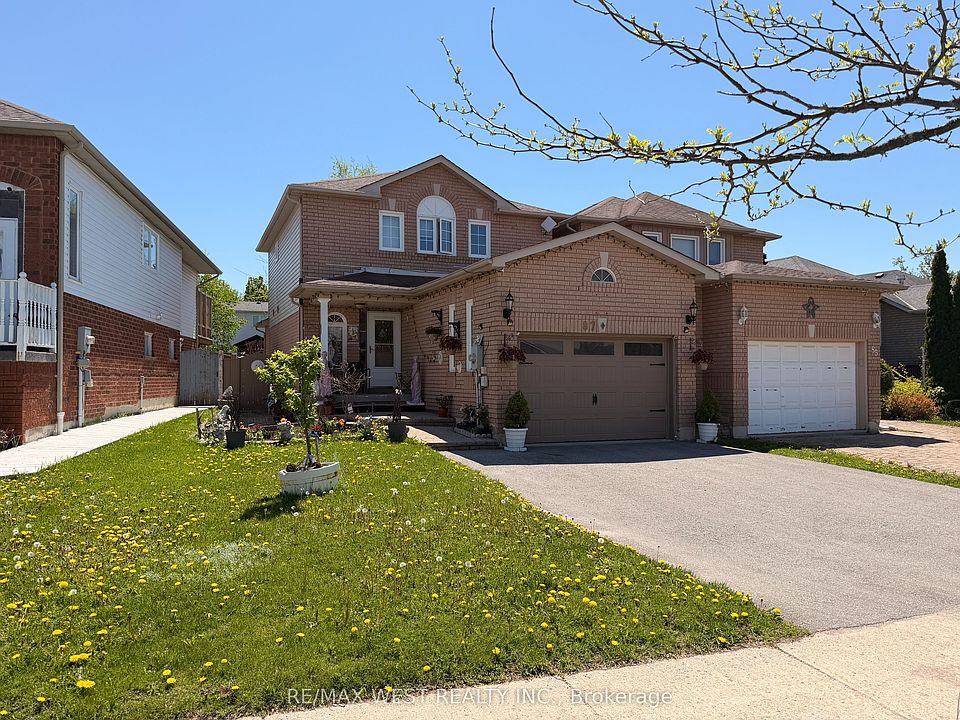 1st image of 87 Athabaska Rd