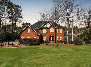 222 Brookfield Dr, Greenwood, SC 29646