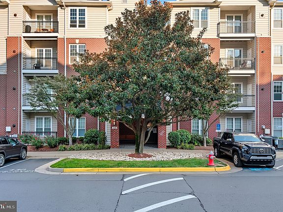 3rd image of 1581 Spring Gate Dr Unit 5203