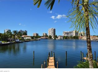 4043 Crayton Rd, Naples, FL 34103