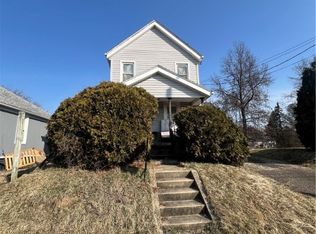 705 Moraine Ave, Akron, OH 44310