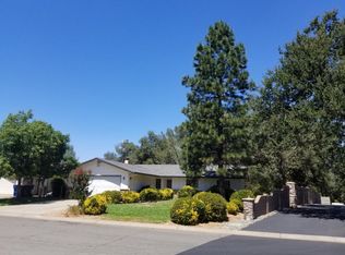 1886 Whaley Rd, Redding, CA 96003