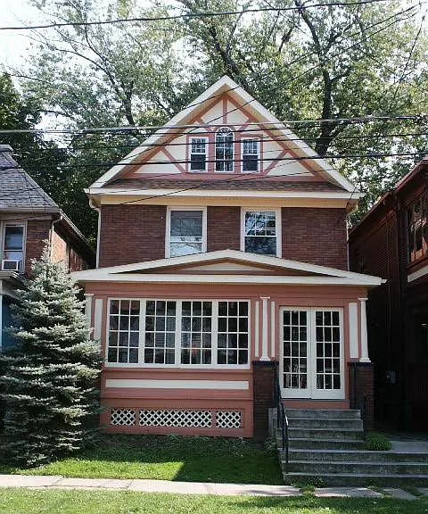 711 W 7th St #B — Photo 1