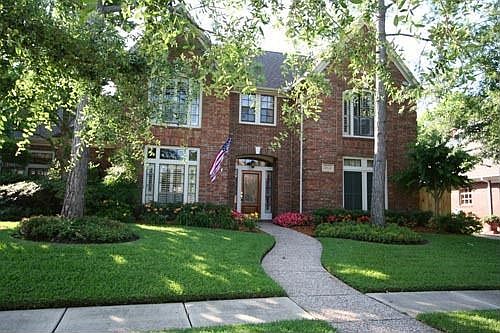 16010 Manor Square Dr.