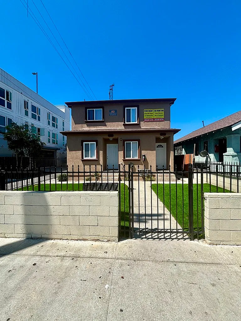 5 bed, 1765 sqft, $4,200 — Photo 1
