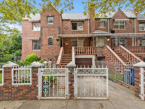 27 E 56th St, Brooklyn, NY 11203