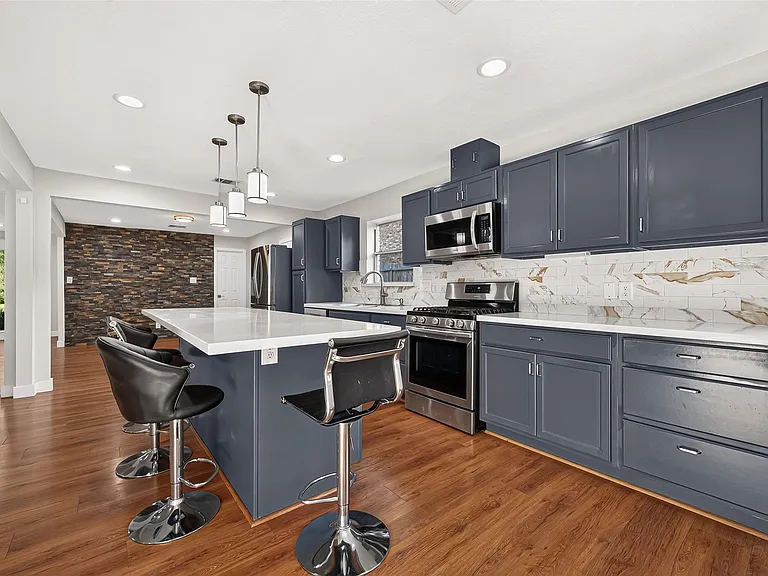12930 Kimberley Ln — Photo 18
