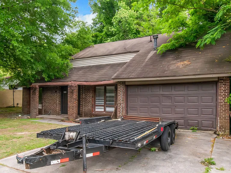 3325 Valley Bend Rd — Photo 4