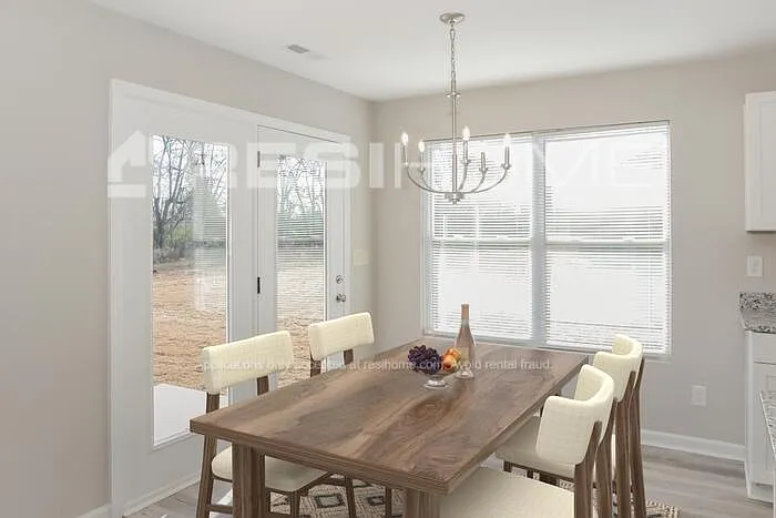 208 Hailey May Ct — Photo 4