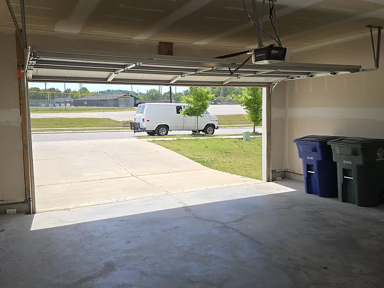 2075 Tournament Dr — Photo 5