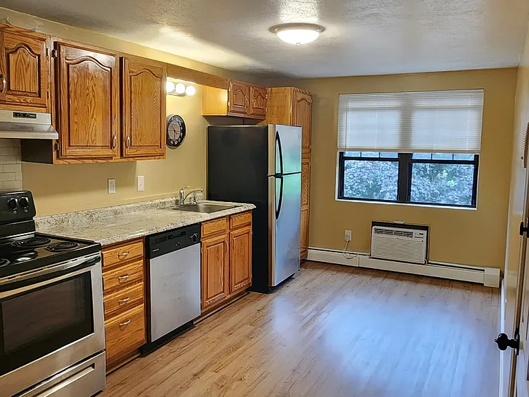 26 Chandler Ave #9 — Photo 1