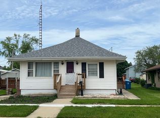 228 E 3rd St, Oglesby, IL 61348