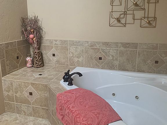 2nd image of 1507 NE 62nd St