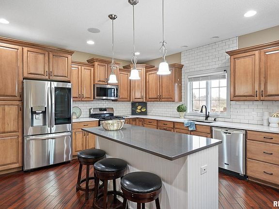 5th image of 15517 108th Avenue Pl