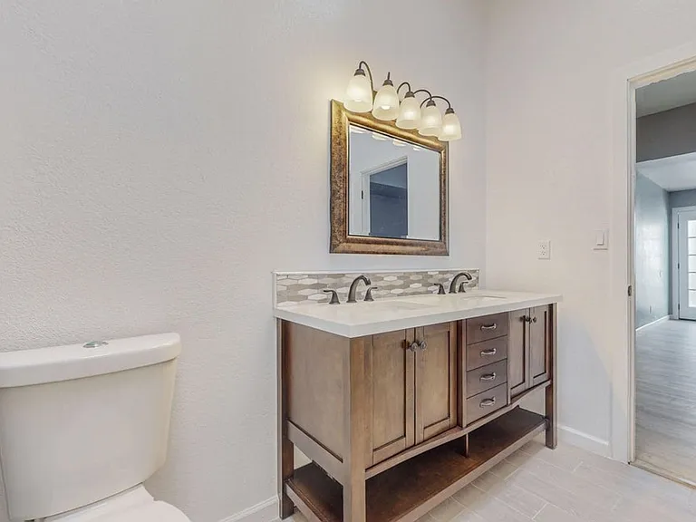 5228 Saratoga Ct NW — Photo 8
