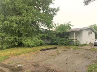 702 Saint Norbert Dr, Cahokia, IL