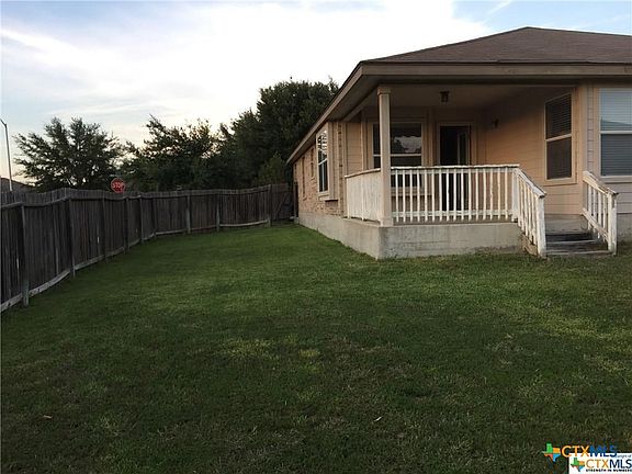 4th image of 235 Ibis Falls Dr