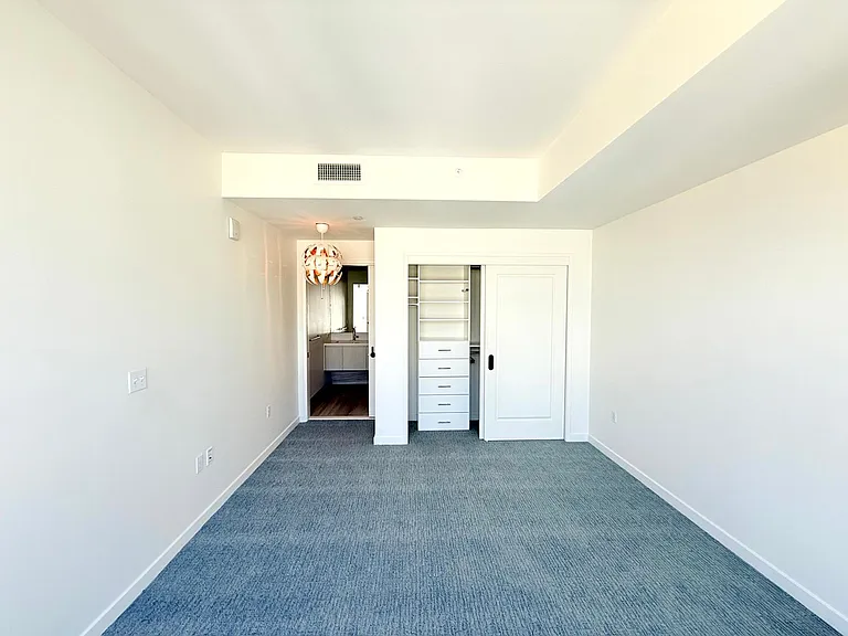 1050 S Grand Ave #1404 — Photo 11