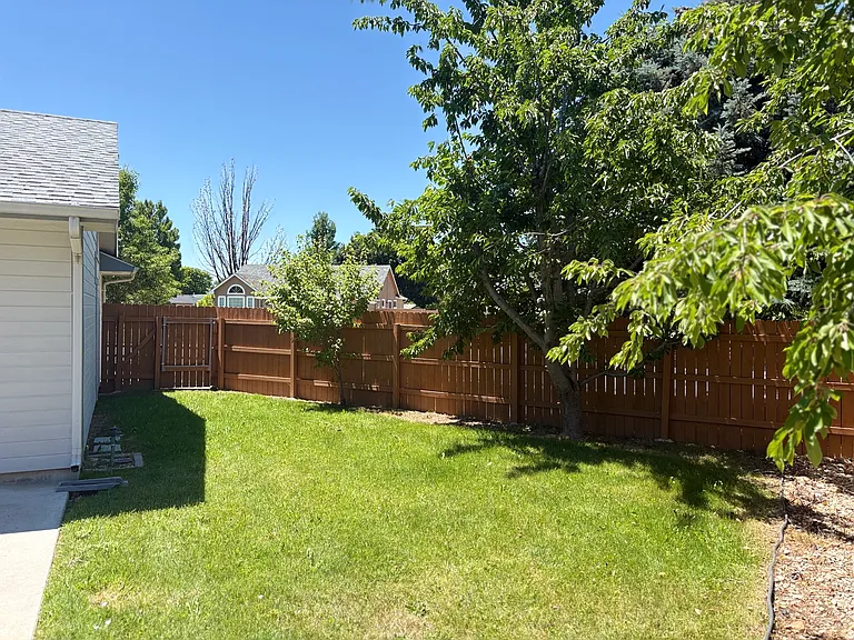 300 W Spicewood Dr — Photo 33