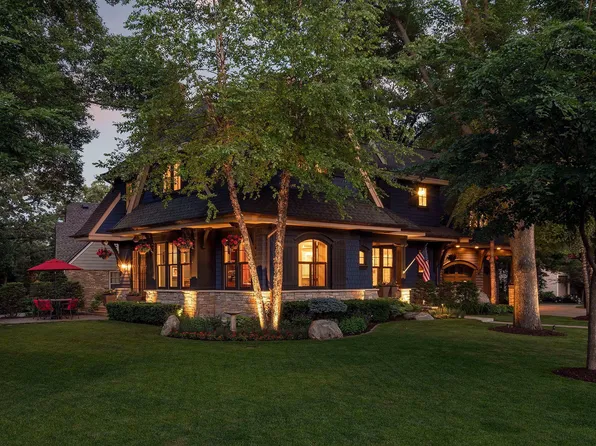 5227 Oaklawn Ave, Edina, MN 55424