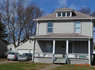 2130 Grand Ave, Davenport, IA