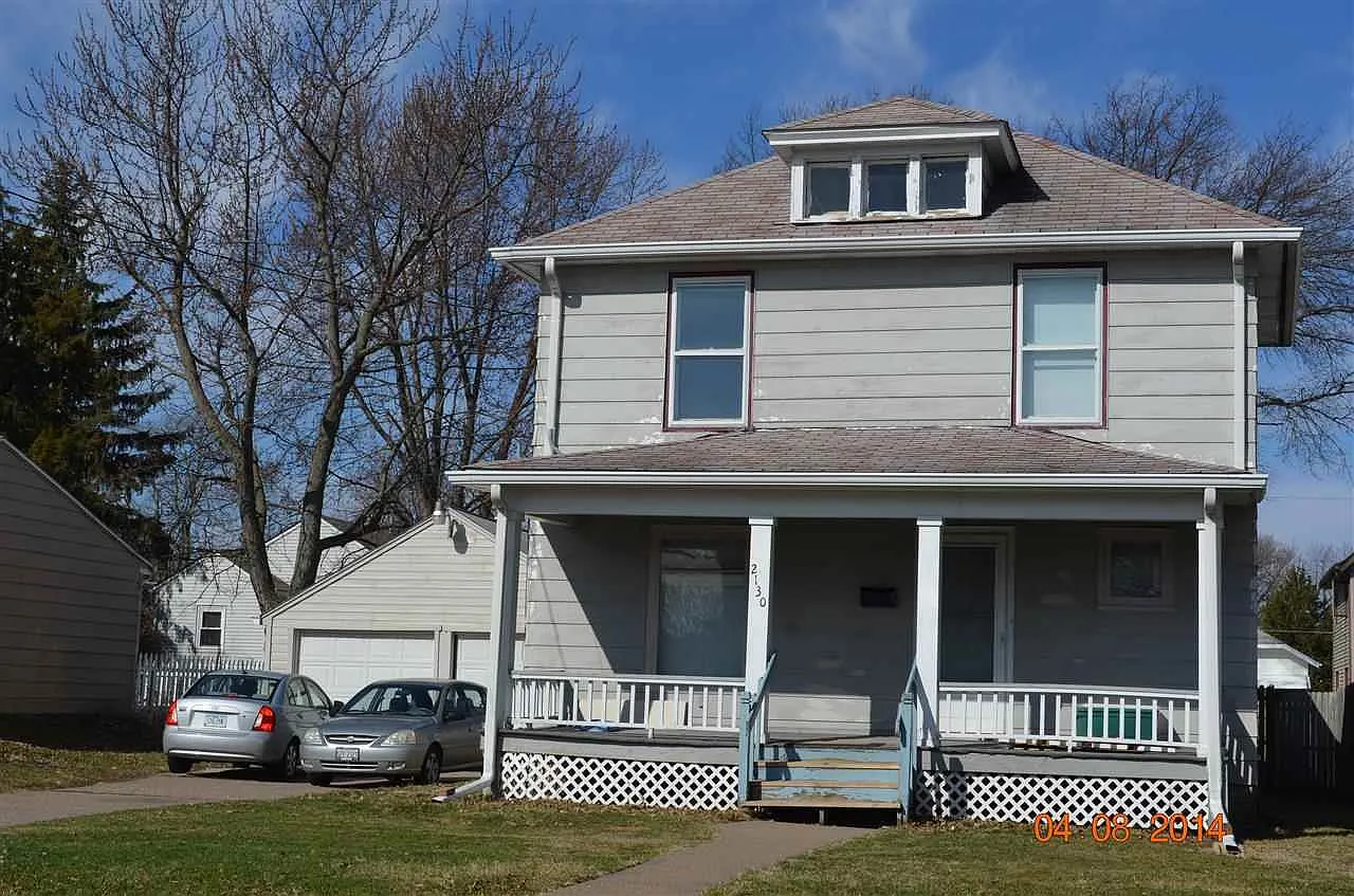 2130 Grand Ave photo 1