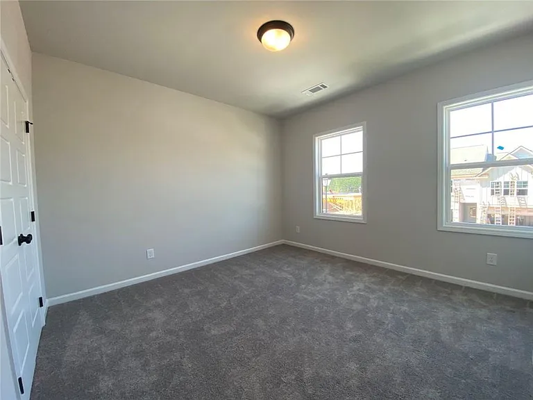 5037 Silver Fox Trl — Photo 29