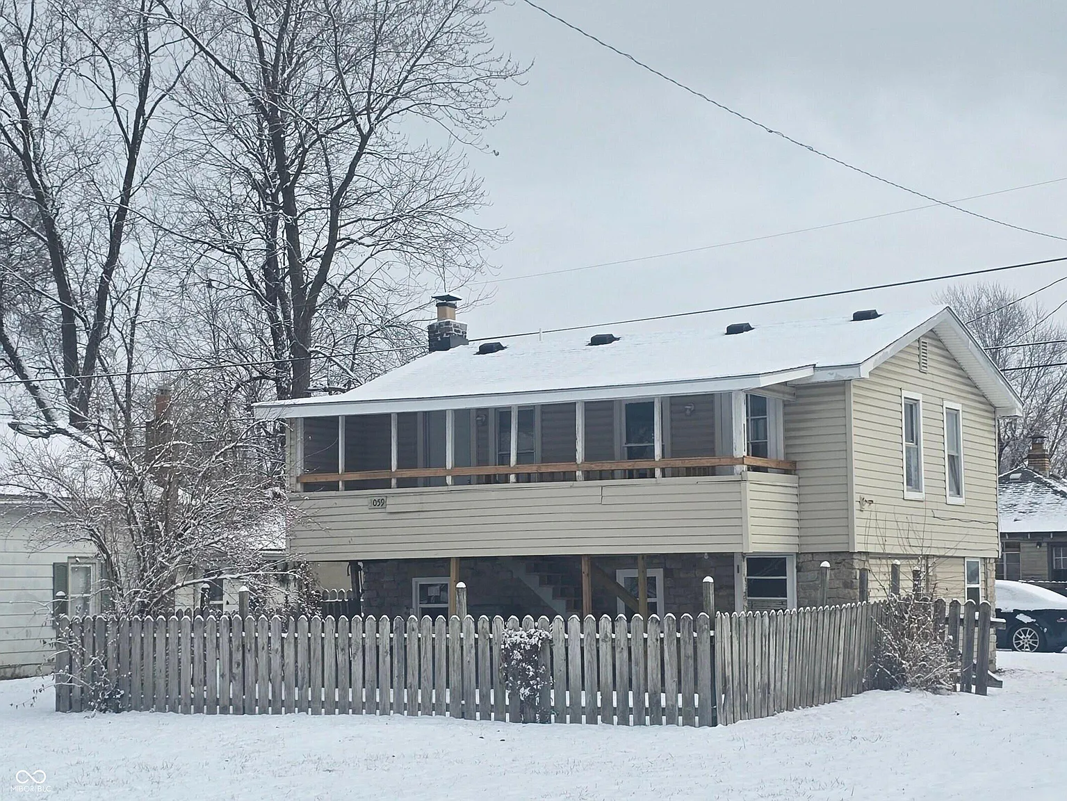 3059 S Lockburn St photo 1