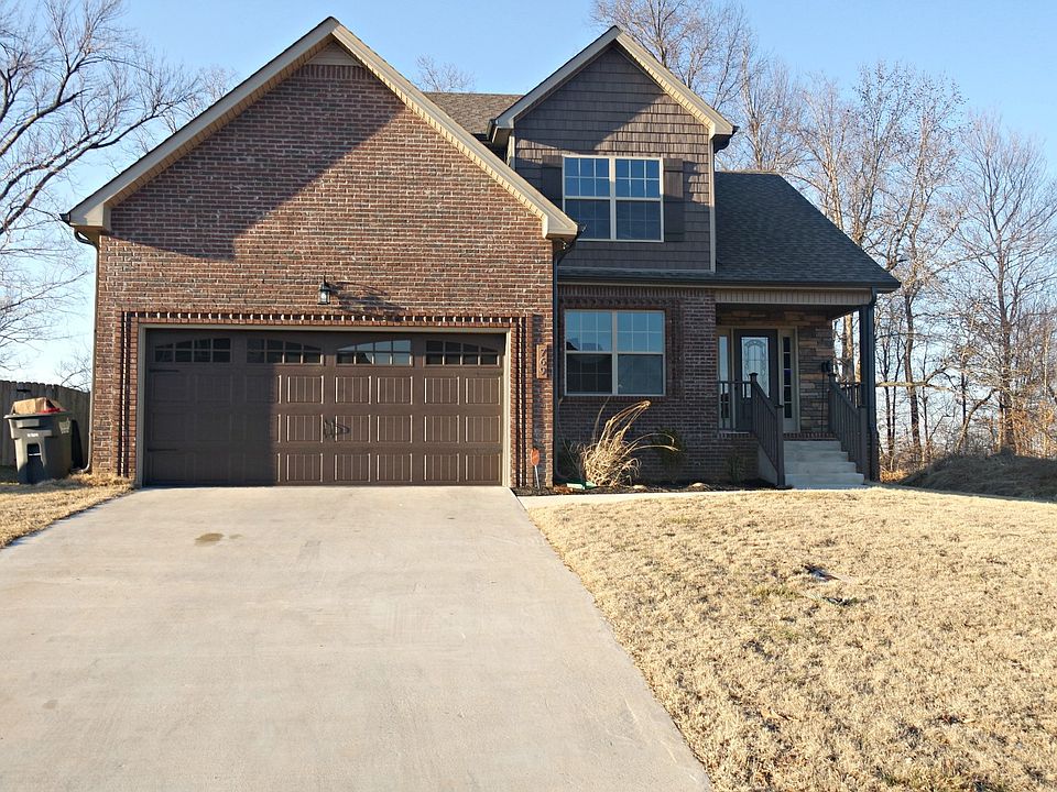 1st image of 769 Banister Dr
