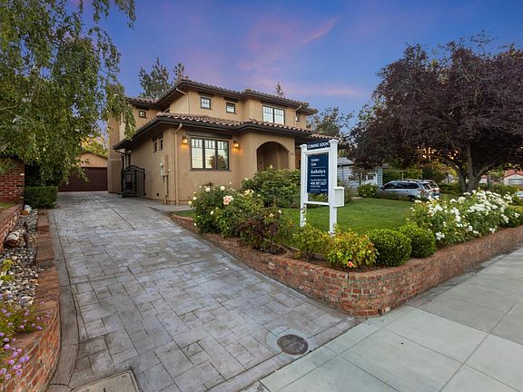 3rd image of 67 Mariposa Ave
