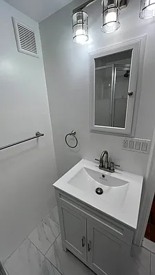 Rented by Oxford Property Group | media 30