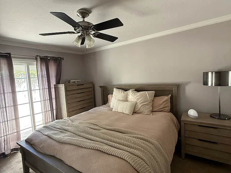 1180 Bismark Way — Photo 6
