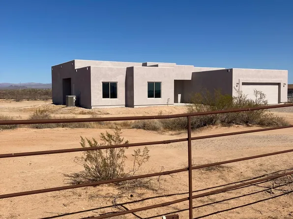 24836 W MONTGOMERY Road W, Wittmann, AZ 85361