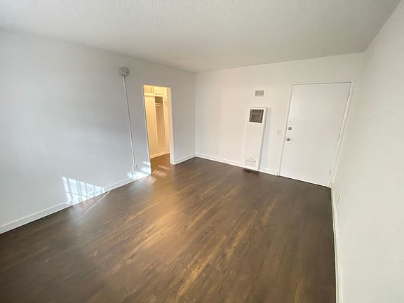 3rd image of 3415 Keystone Ave APT 5