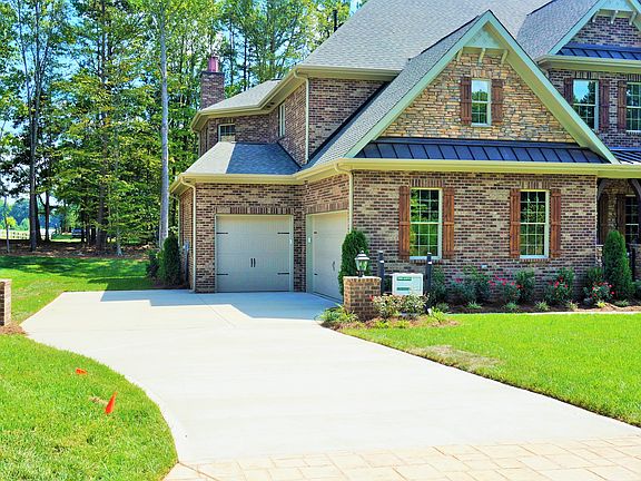 3 car garage 